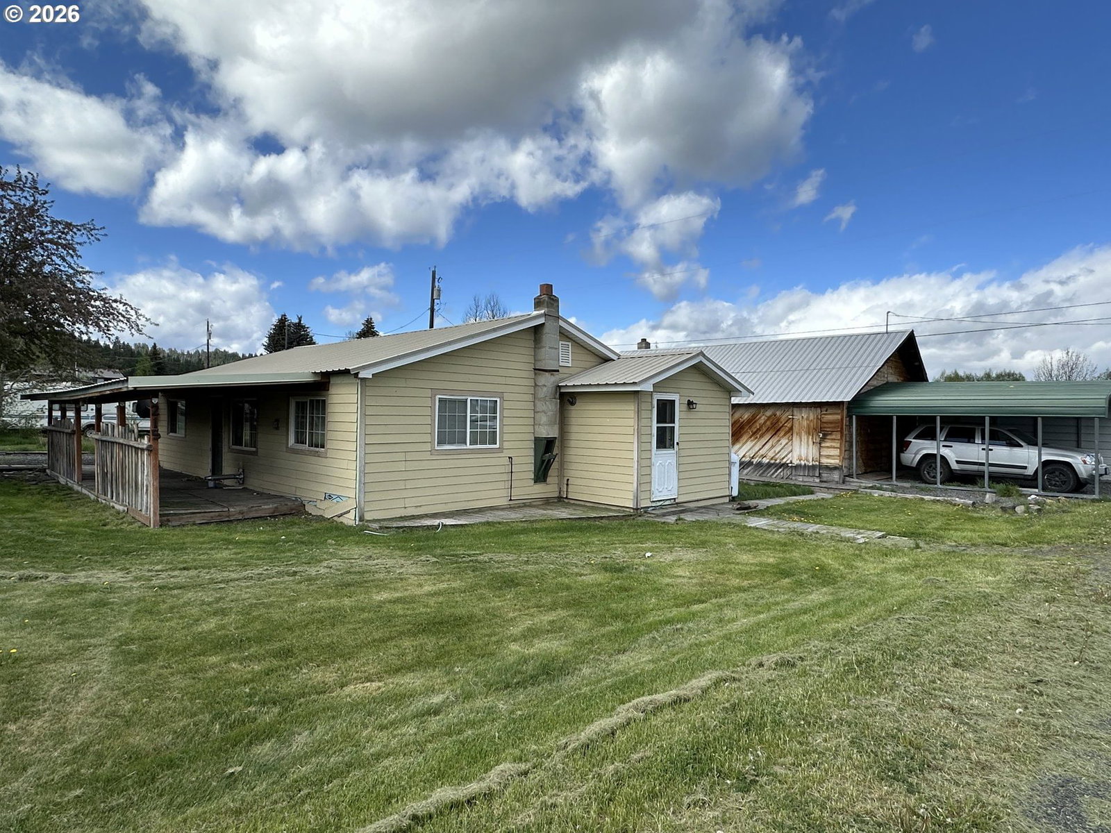 Listing photo 1 of 6