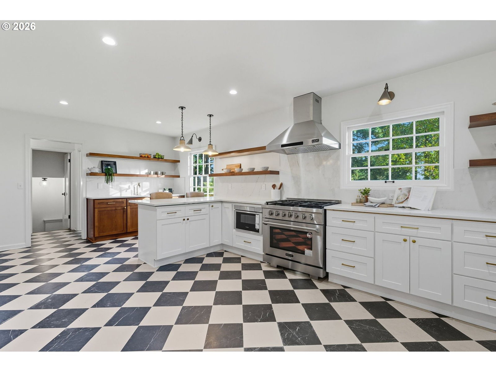 Listing photo 4 of 45, 4321 SW DOSCH RD, Portland, OR, 97239