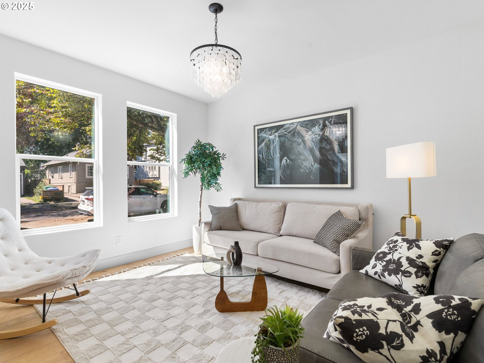 Listing photo 4 of 17, 2081 SE Harold ST #1, Portland, OR, 97202