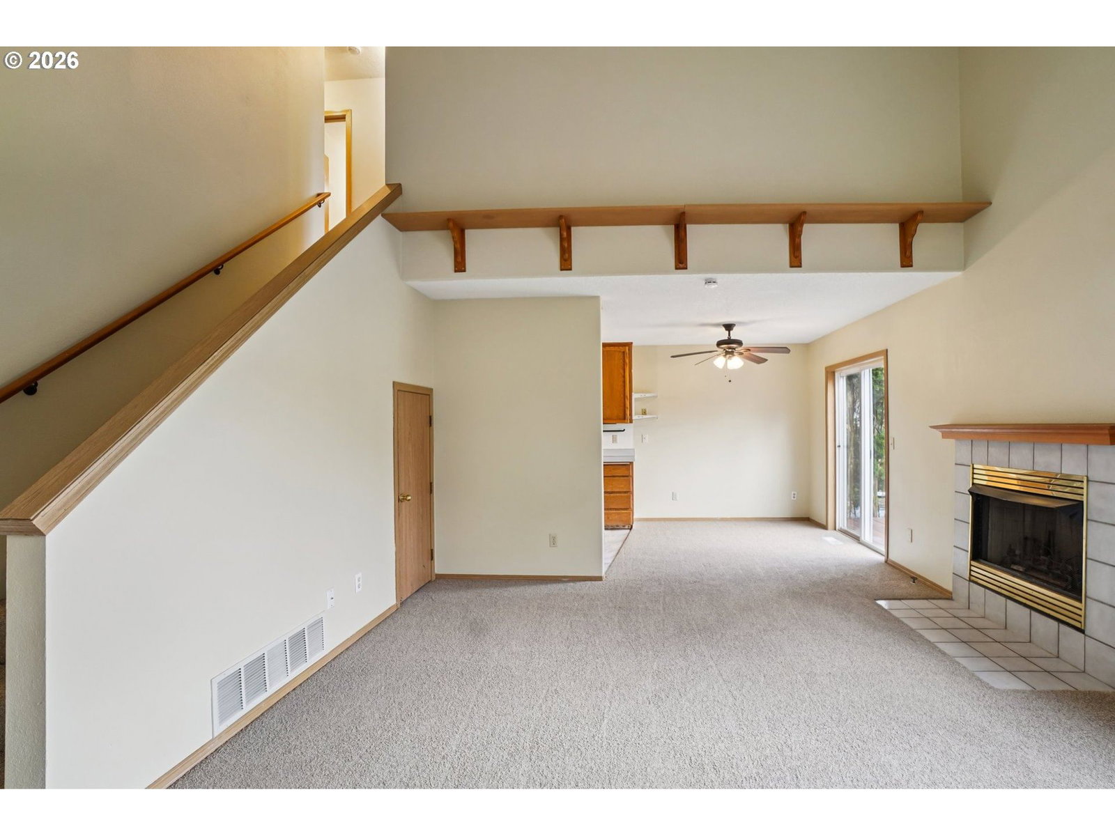Listing photo 5 of 26, 123 SE 34TH CIR, Troutdale, OR, 97060