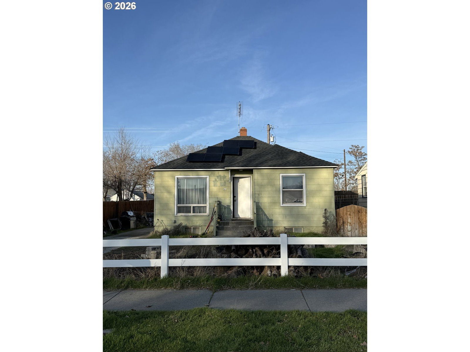 Primary listing photo, 521 E RIDGEWAY AVE, Hermiston, OR, 97838