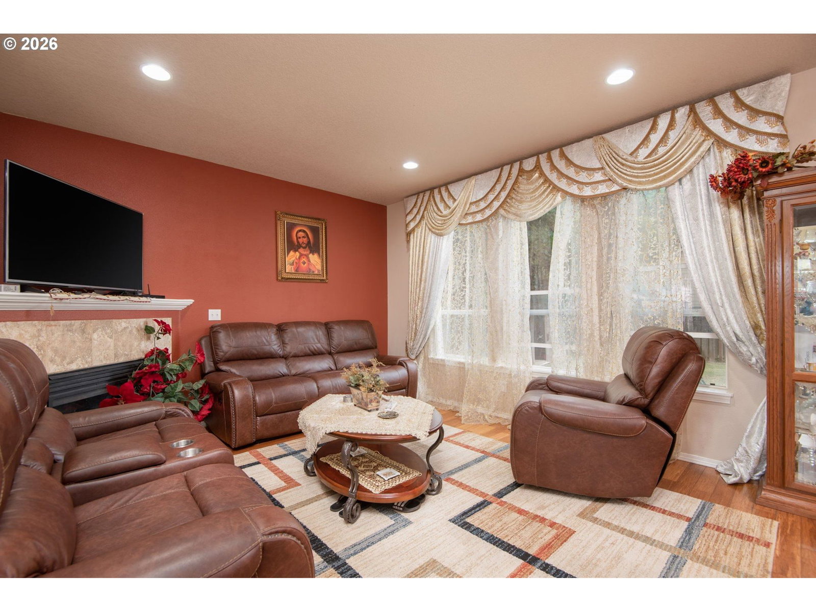 Listing photo 5 of 36, 20721 NE HALSEY ST, Fairview, OR, 97024