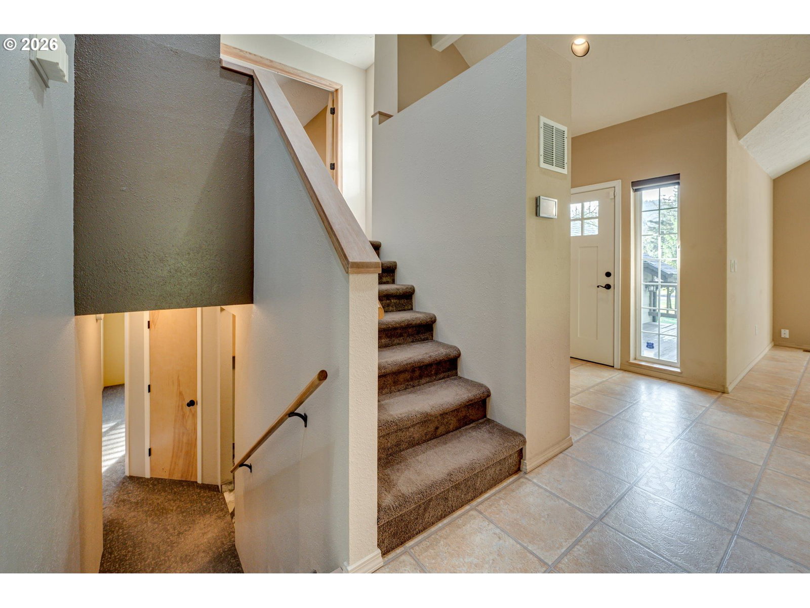 Listing photo 5 of 44, 724 OSTRANDER RD, Kelso, WA, 98626