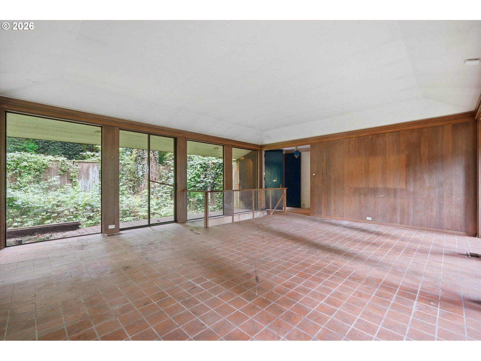 Listing photo 4 of 27, 10933 S RIVERSIDE DR, Portland, OR, 97219