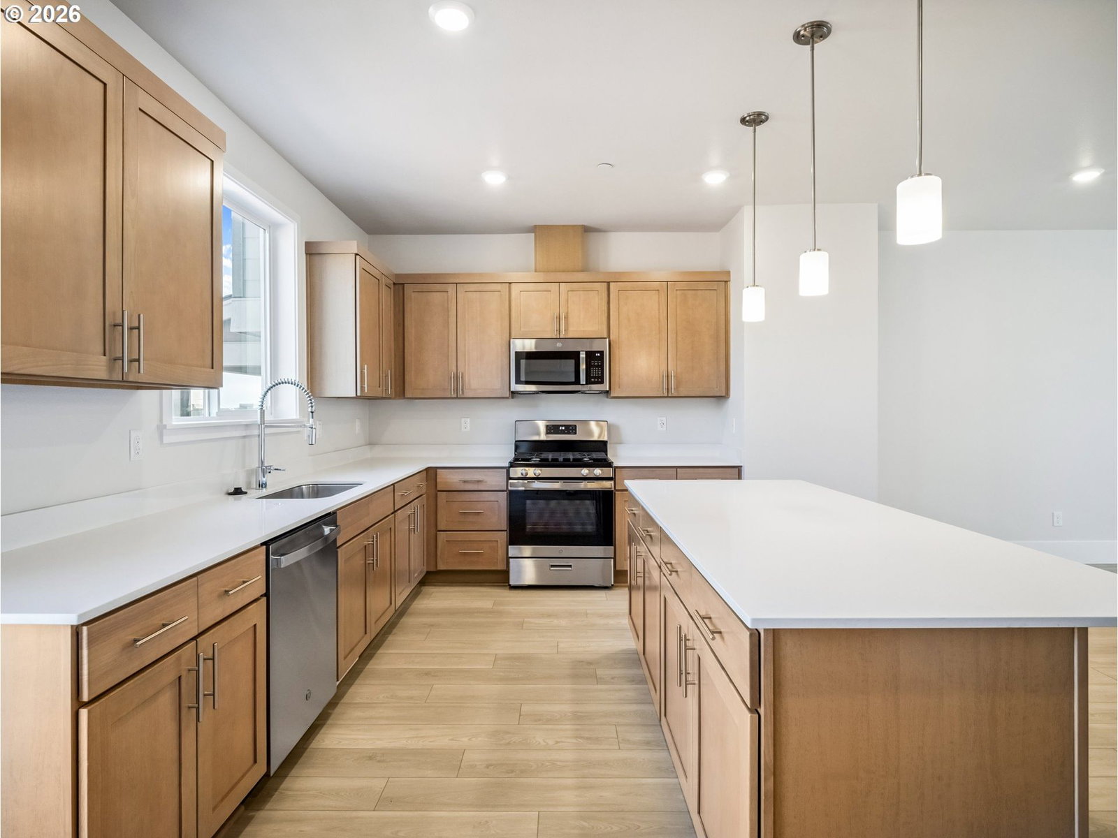 Listing photo 4 of 23, 11965 SW 176th Dr, Beaverton, OR, 97007