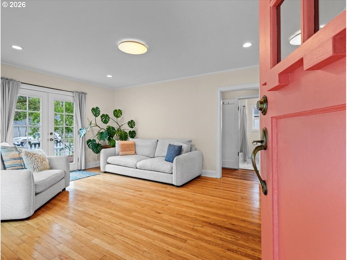 Listing photo 4 of 27, 374 NE EDISON ST, Hillsboro, OR, 97124