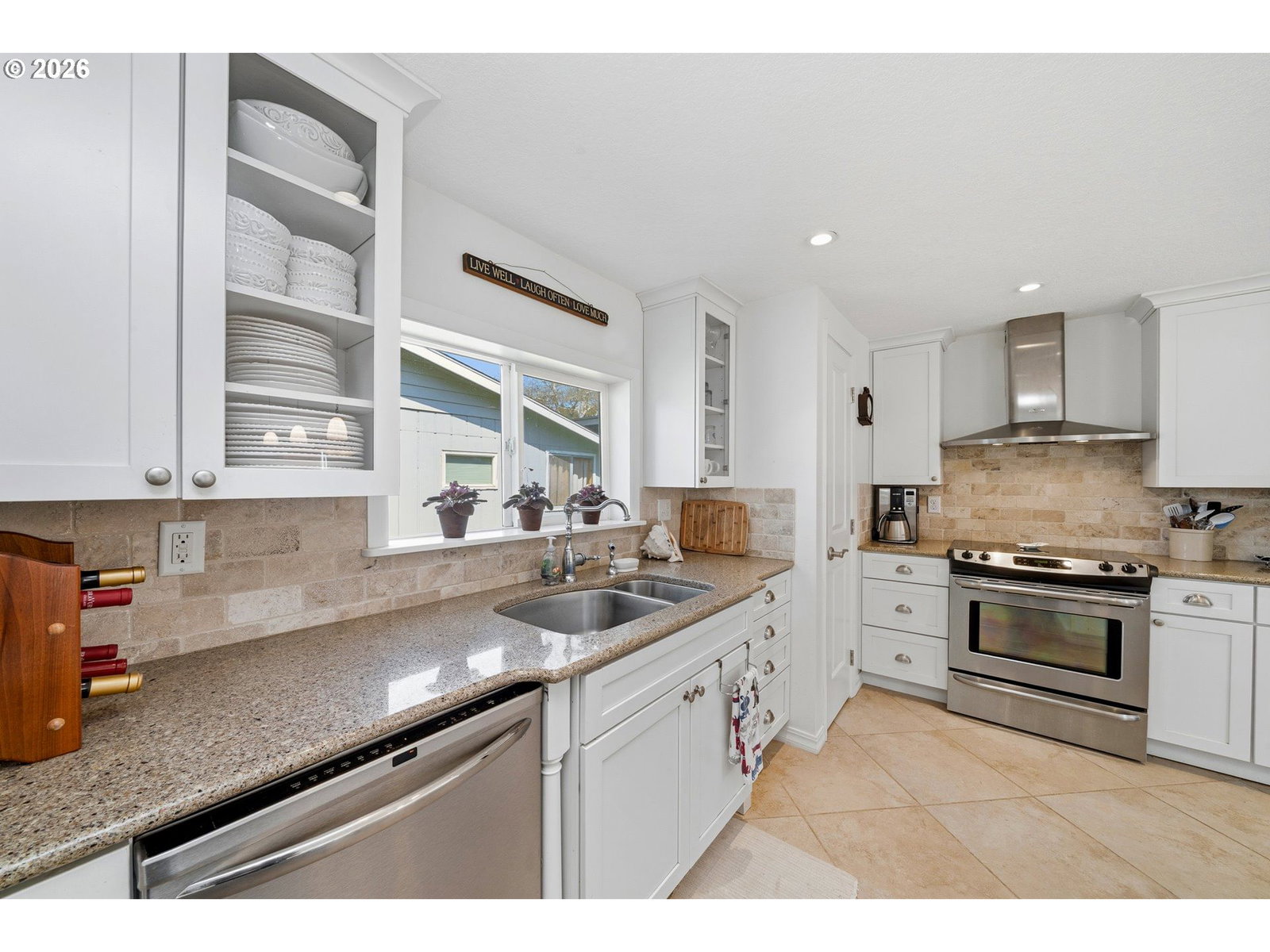 Listing photo 4 of 22, 610 S ANCHOR ST, Rockaway Beach, OR, 97136