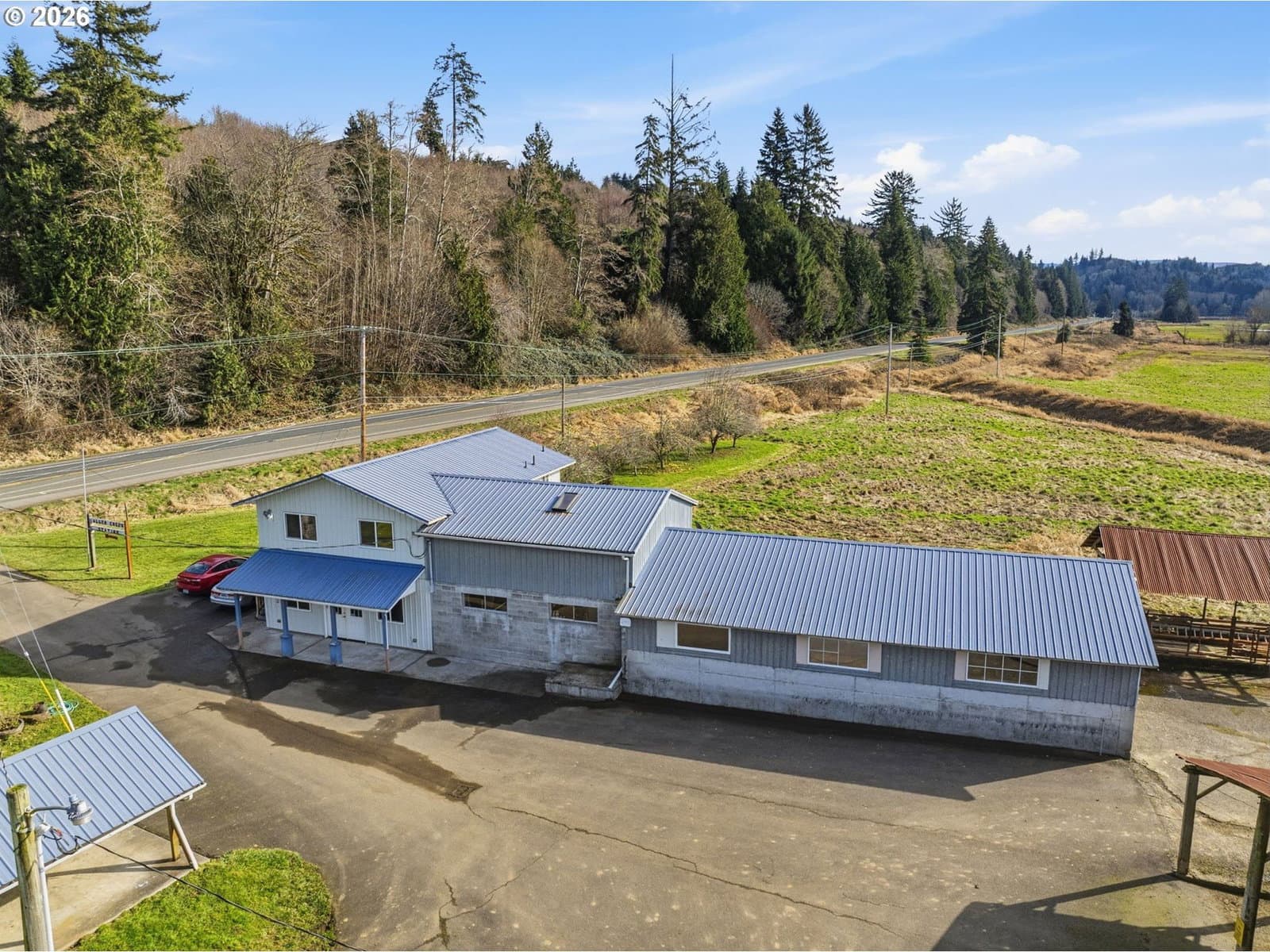 Listing photo 1 of 6