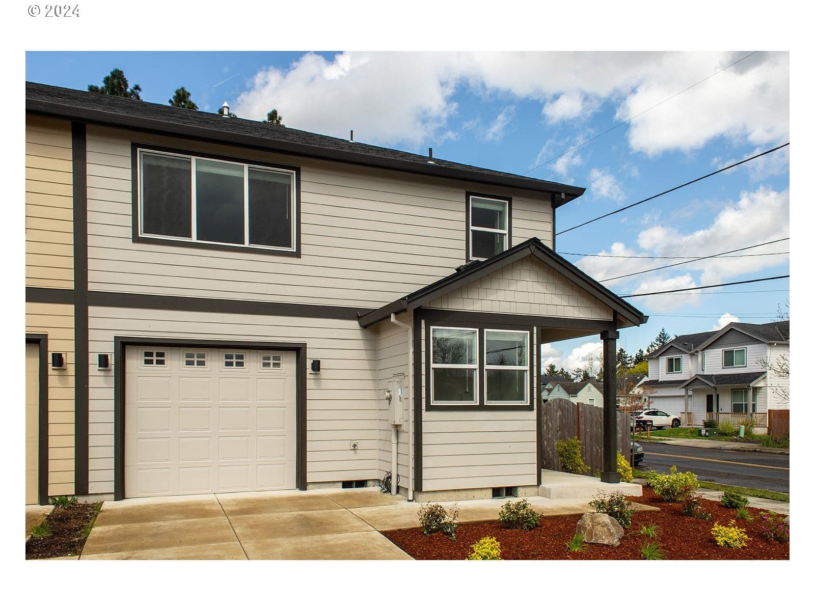 Listing photo 1 of 6