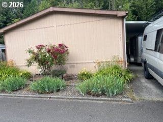 Listing photo 1 of 6