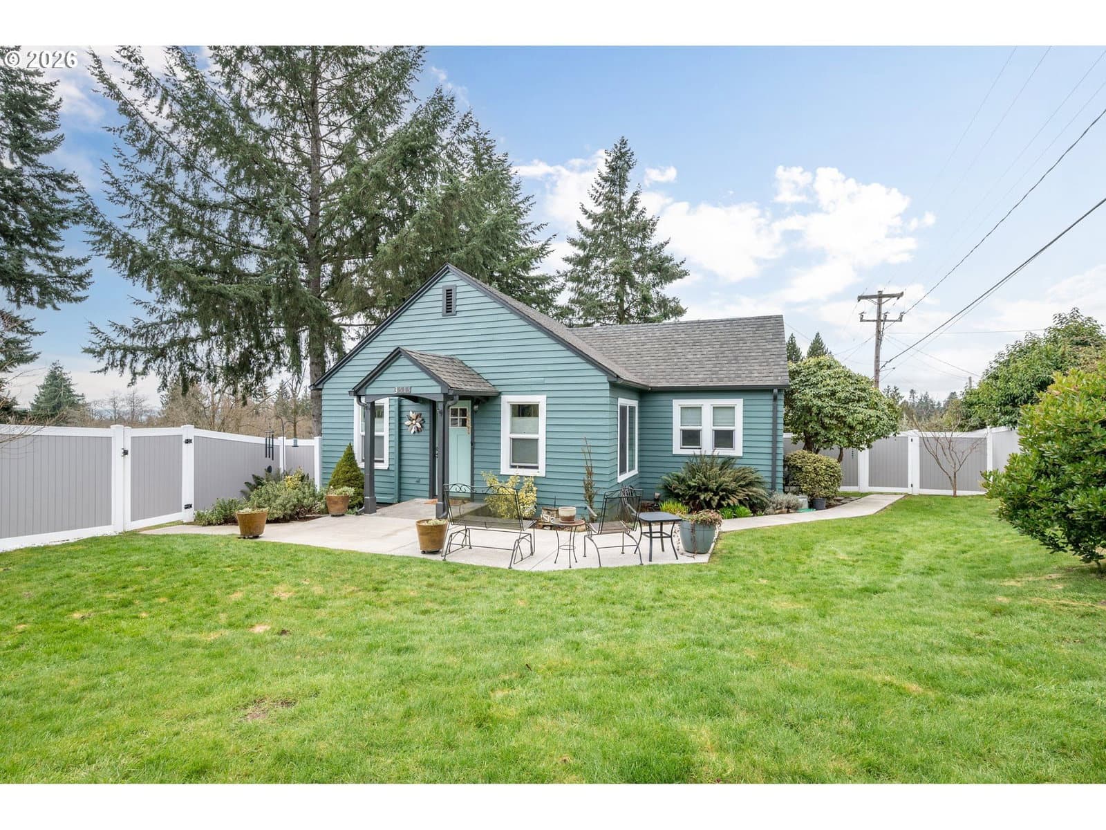 Primary listing photo, 3515 COLUMBIA HEIGHTS RD, Longview, WA, 98632