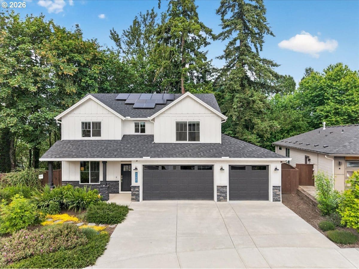 Primary listing photo, 11431 NE 12TH AVE, Vancouver, WA, 98685