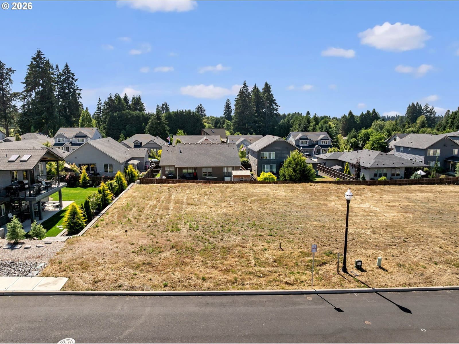 Listing photo 1 of 6