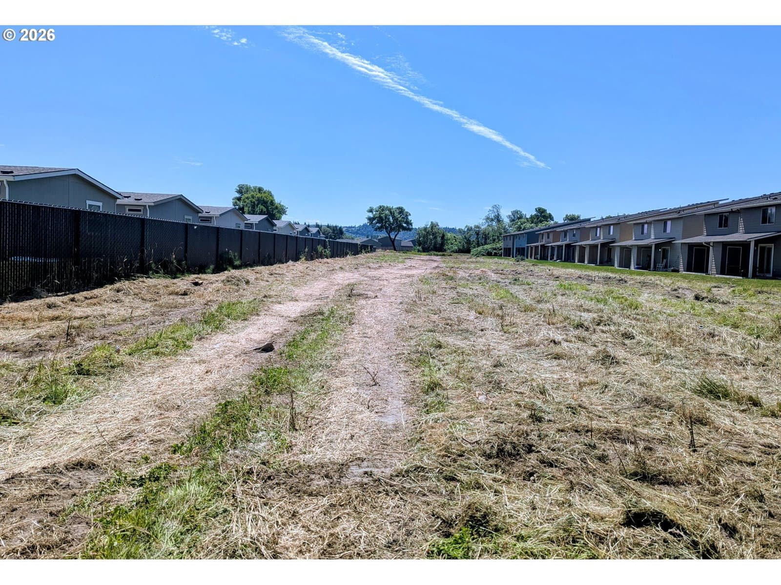 Listing photo 1 of 6